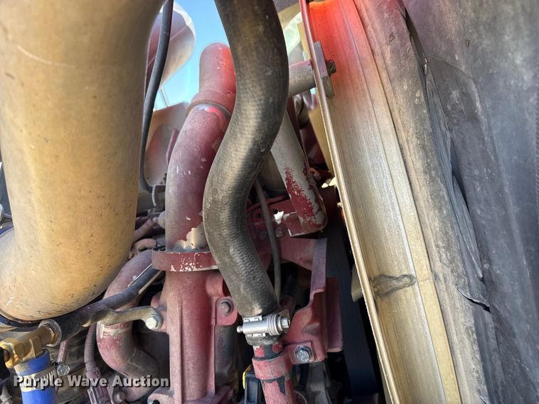 image for item FC2297 2012 Mack CHU613 semi truck