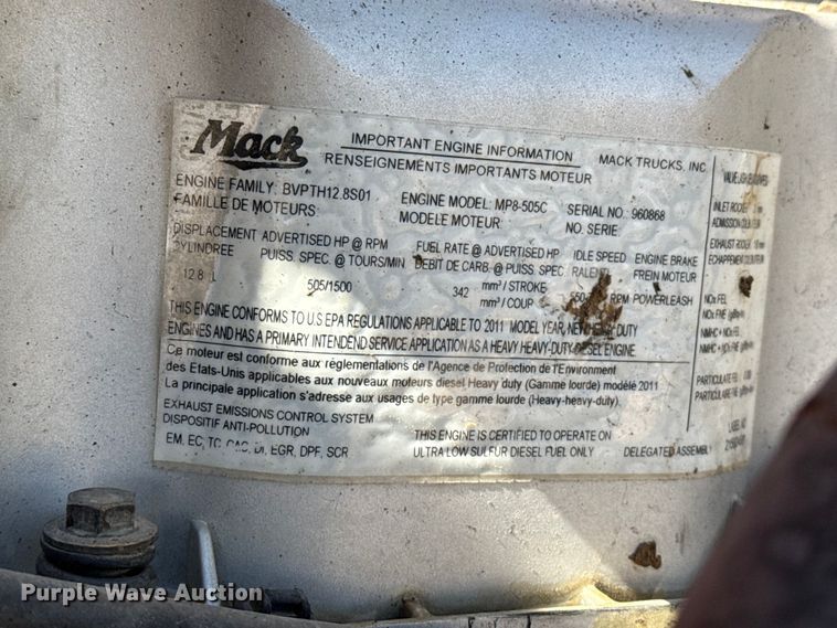 image for item FC2297 2012 Mack CHU613 semi truck