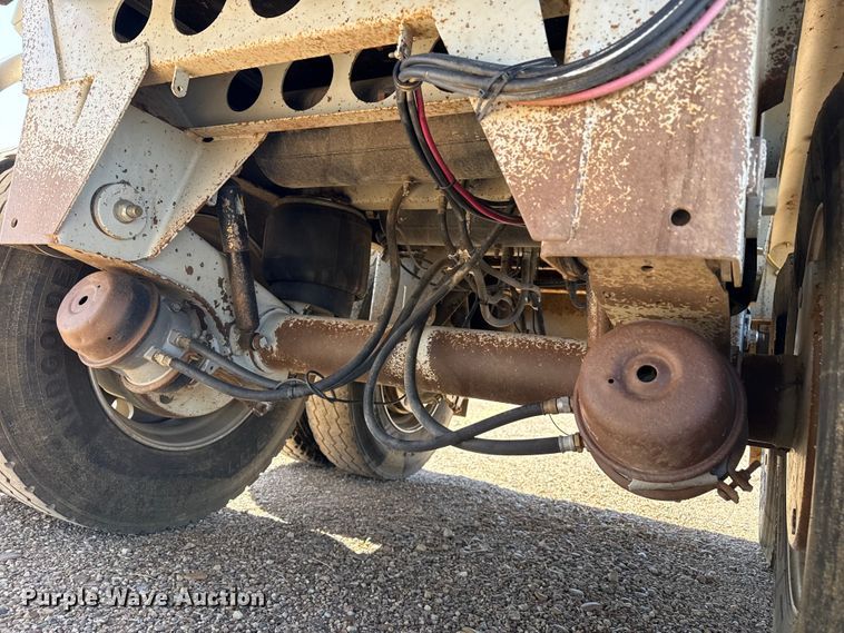 image for item FC2298 2016 Trinity Trailer Mfg Eagle Bridge live bottom trailer