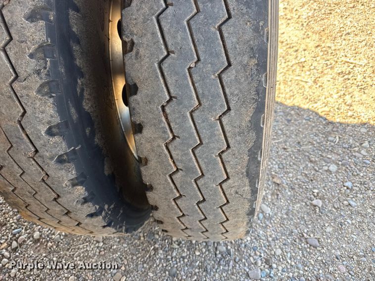 image for item FC2298 2016 Trinity Trailer Mfg Eagle Bridge live bottom trailer