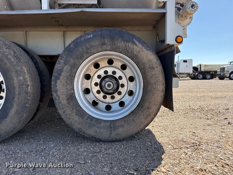 image for item FC2298 2016 Trinity Trailer Mfg Eagle Bridge live bottom trailer