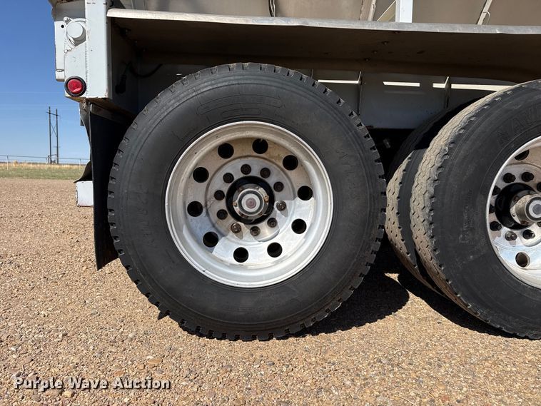 image for item FC2298 2016 Trinity Trailer Mfg Eagle Bridge live bottom trailer