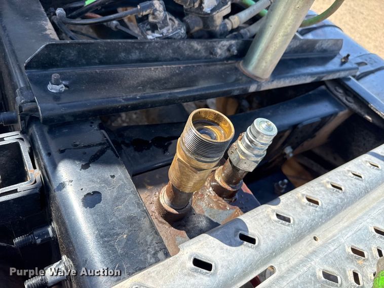 image for item FC2299 2018 Mack CHU613 semi truck
