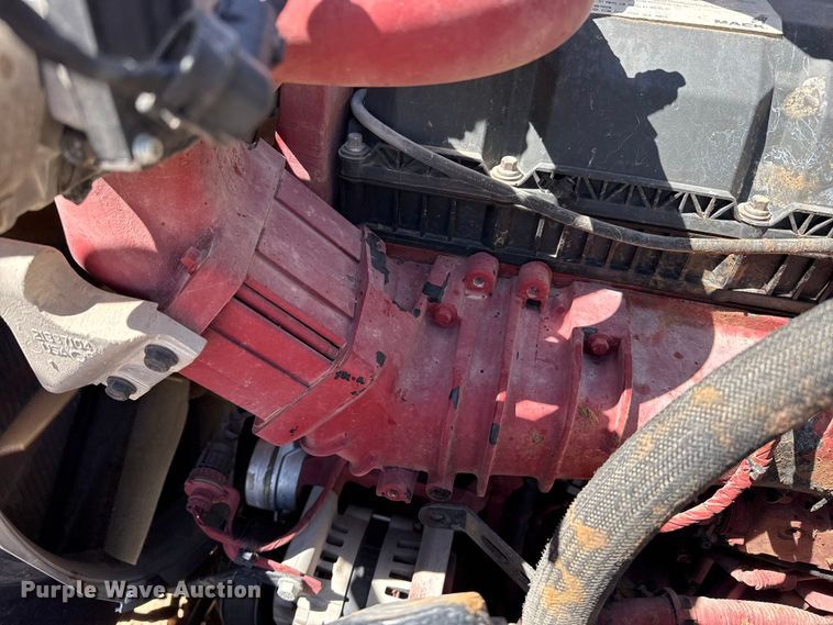 image for item FC2299 2018 Mack CHU613 semi truck