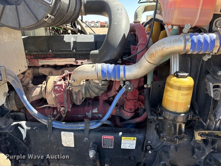 image for item FC2299 2018 Mack CHU613 semi truck