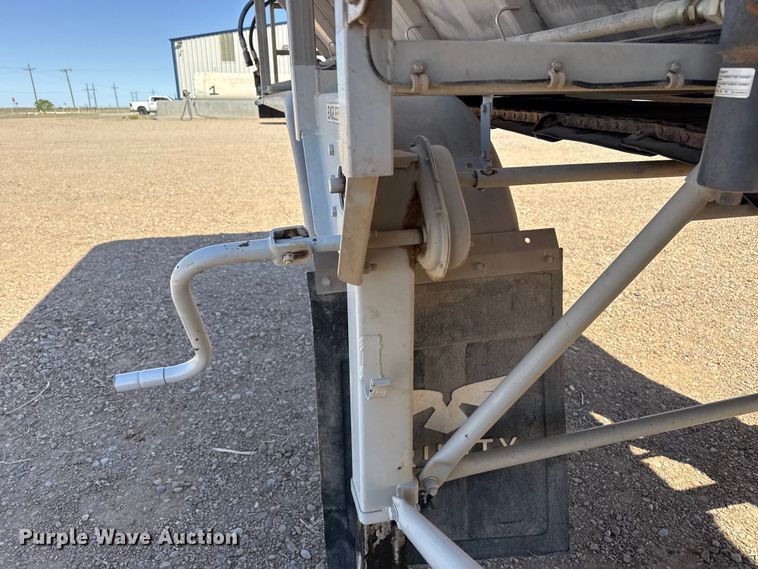 image for item FC2300 2017 Trinity Trailer Mfg Eagle Bridge live bottom trailer