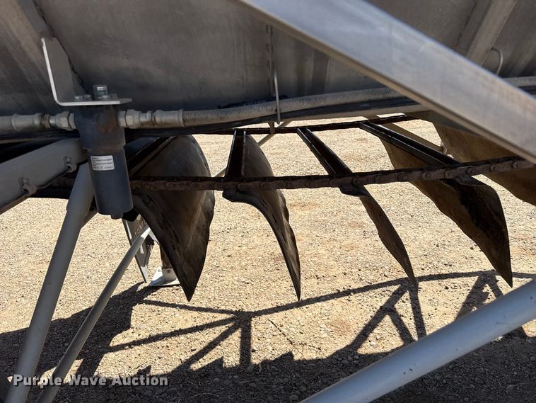 image for item FC2300 2017 Trinity Trailer Mfg Eagle Bridge live bottom trailer