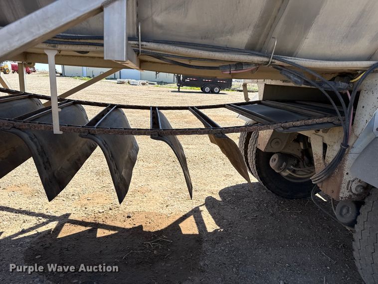 image for item FC2300 2017 Trinity Trailer Mfg Eagle Bridge live bottom trailer