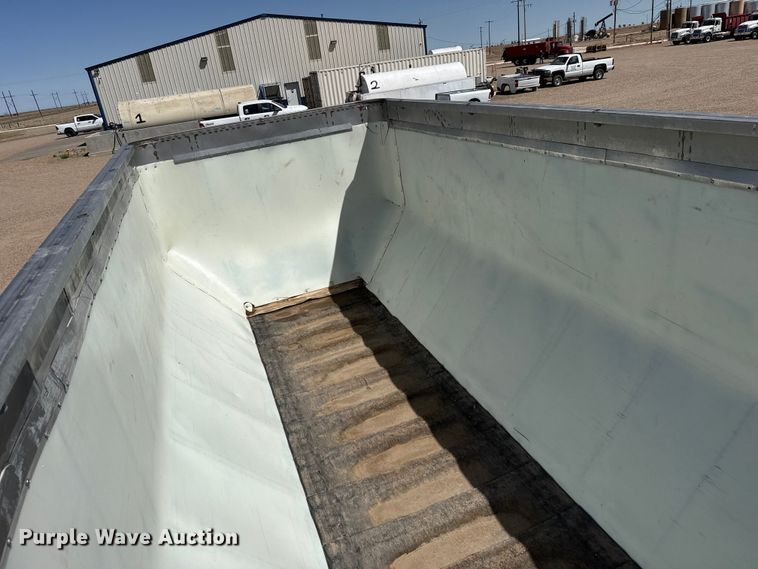 image for item FC2300 2017 Trinity Trailer Mfg Eagle Bridge live bottom trailer