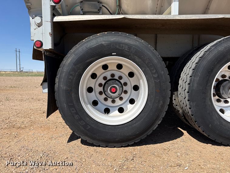image for item FC2300 2017 Trinity Trailer Mfg Eagle Bridge live bottom trailer