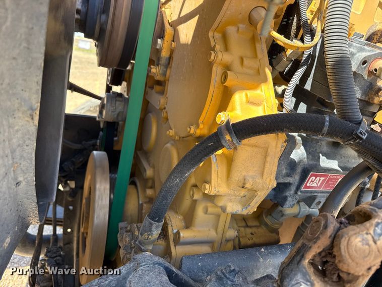 image for item FC2301 2017 Western Star 4900SF glider semi truck