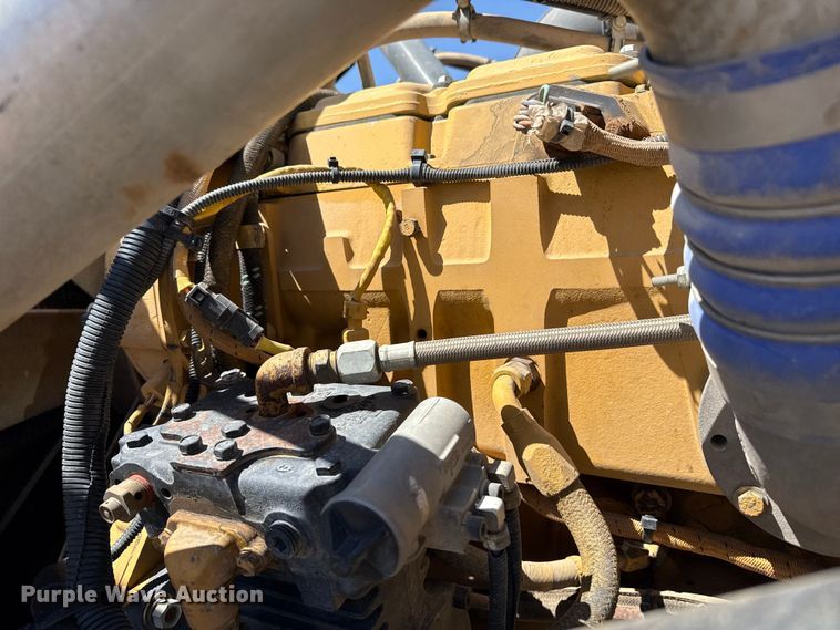 image for item FC2301 2017 Western Star 4900SF glider semi truck