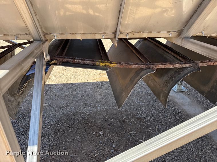 image for item FC2304 2016 Trinity Trailer Mfg live bottom trailer