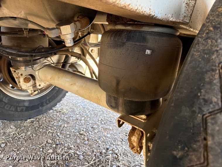 image for item FC2304 2016 Trinity Trailer Mfg live bottom trailer