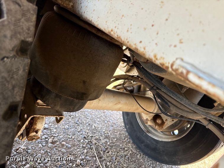 image for item FC2304 2016 Trinity Trailer Mfg live bottom trailer