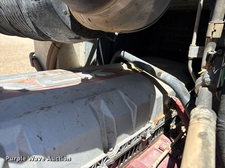 image for item FC2305 2015 Mack CHU613 semi truck