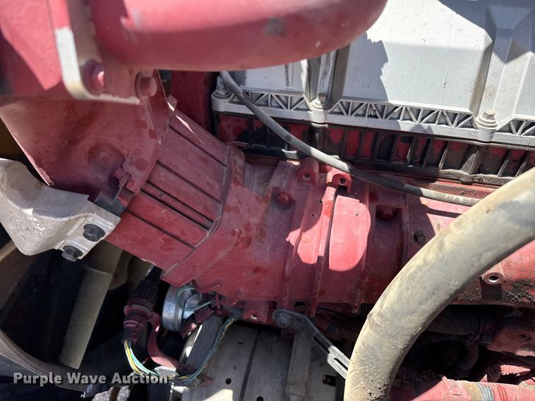 image for item FC2305 2015 Mack CHU613 semi truck
