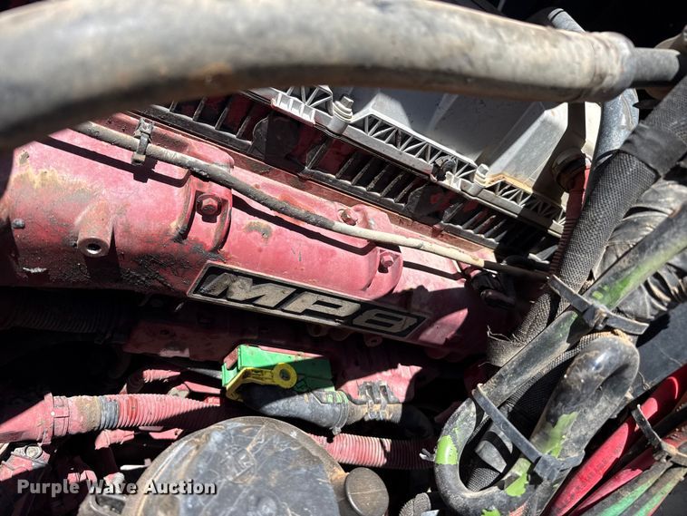 image for item FC2305 2015 Mack CHU613 semi truck