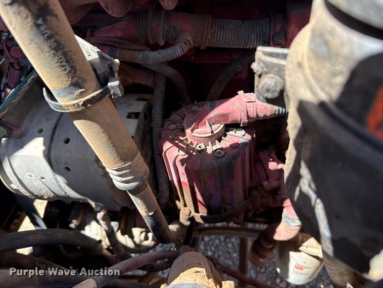 image for item FC2305 2015 Mack CHU613 semi truck