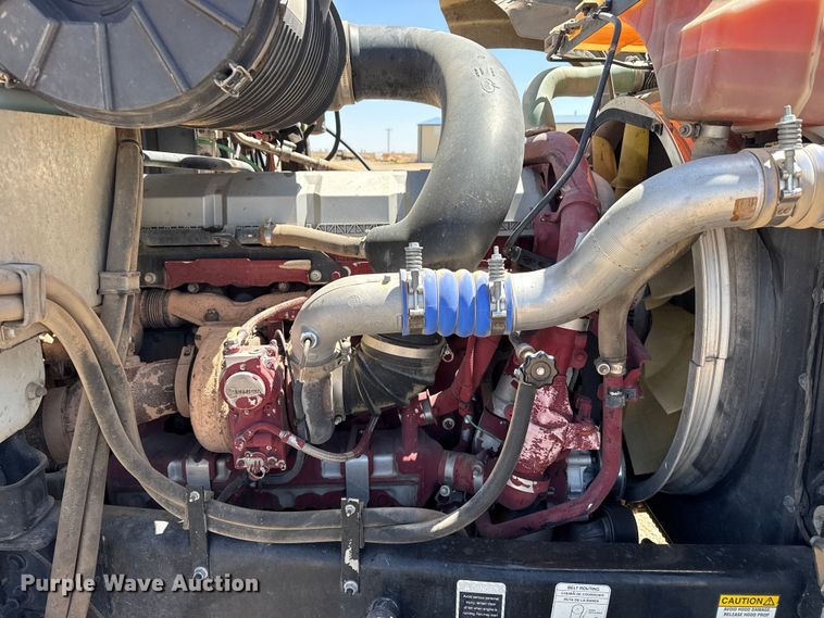 image for item FC2305 2015 Mack CHU613 semi truck