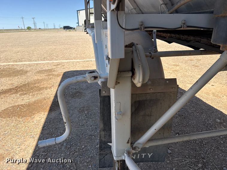 image for item FC2306 2017 Trinity Trailer Mfg Eagle Bridge live bottom trailer