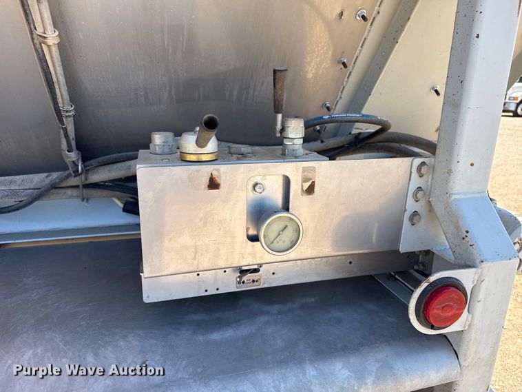 image for item FC2306 2017 Trinity Trailer Mfg Eagle Bridge live bottom trailer