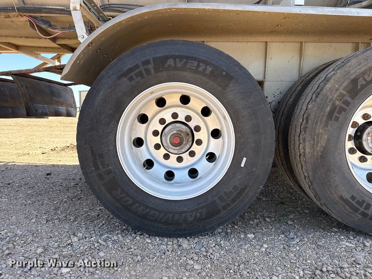 image for item FC2306 2017 Trinity Trailer Mfg Eagle Bridge live bottom trailer