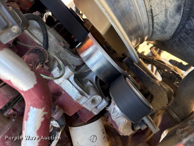 image for item FC2307 2012 Mack CHU613 semi truck