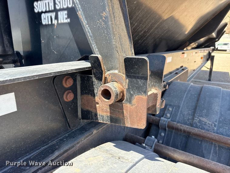 image for item FC2308 2013 Side Dump Industries DS39BAH1R2R11 side dump trailer