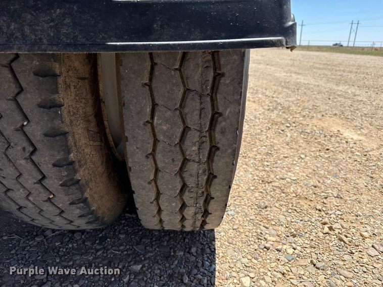 image for item FC2308 2013 Side Dump Industries DS39BAH1R2R11 side dump trailer