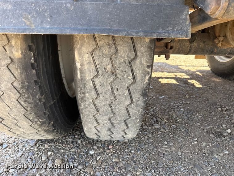 image for item FC2308 2013 Side Dump Industries DS39BAH1R2R11 side dump trailer