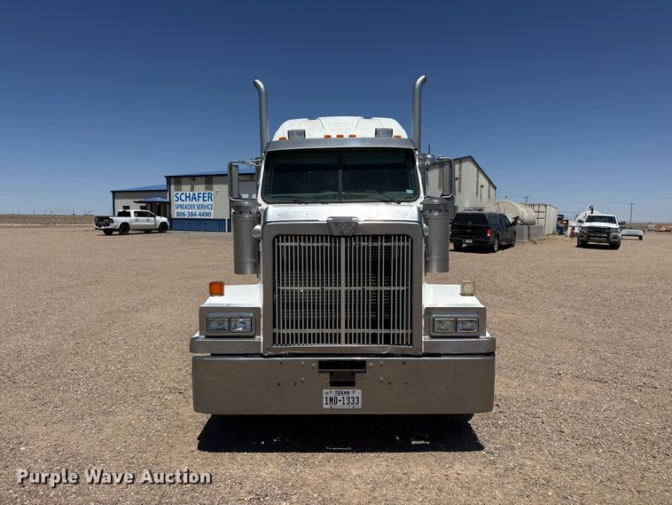 image for item FC2309 1999 Western Star 4964EX semi truck