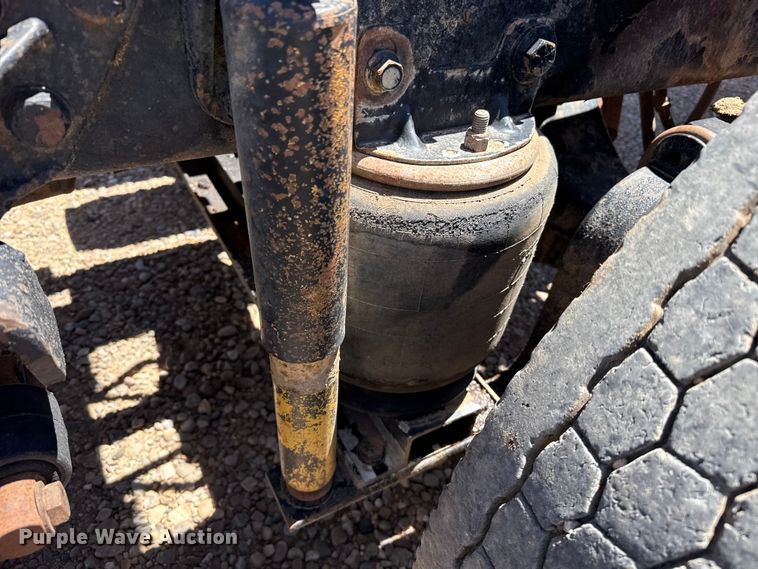 image for item FC2309 1999 Western Star 4964EX semi truck