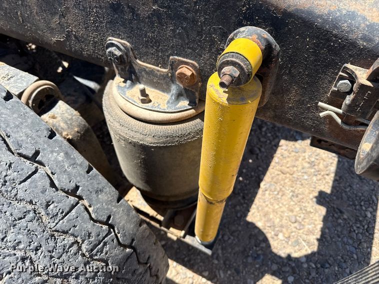 image for item FC2309 1999 Western Star 4964EX semi truck