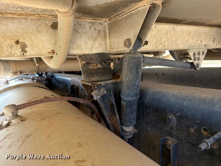 image for item FC2309 1999 Western Star 4964EX semi truck