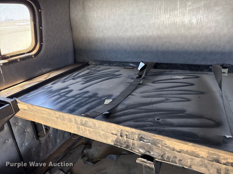 image for item FC2309 1999 Western Star 4964EX semi truck