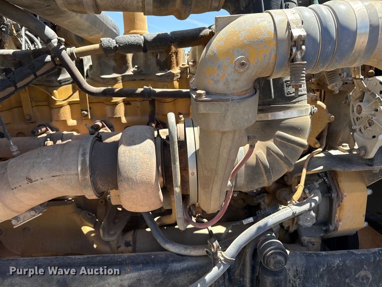 image for item FC2309 1999 Western Star 4964EX semi truck