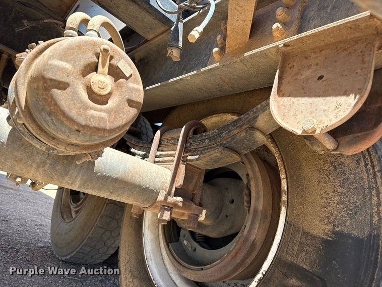 image for item FC2310 2007 Side Dump Industries DS39BCH1R2R11 side dump trailer