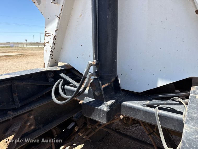 image for item FC2310 2007 Side Dump Industries DS39BCH1R2R11 side dump trailer