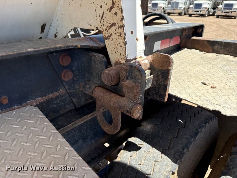 image for item FC2310 2007 Side Dump Industries DS39BCH1R2R11 side dump trailer