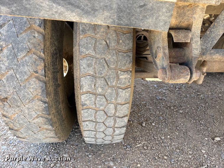 image for item FC2310 2007 Side Dump Industries DS39BCH1R2R11 side dump trailer