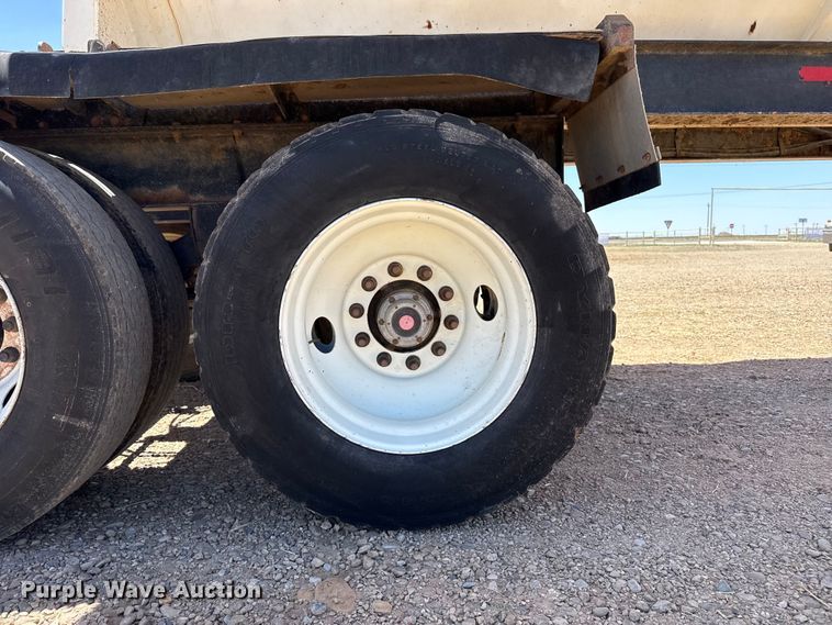 image for item FC2310 2007 Side Dump Industries DS39BCH1R2R11 side dump trailer
