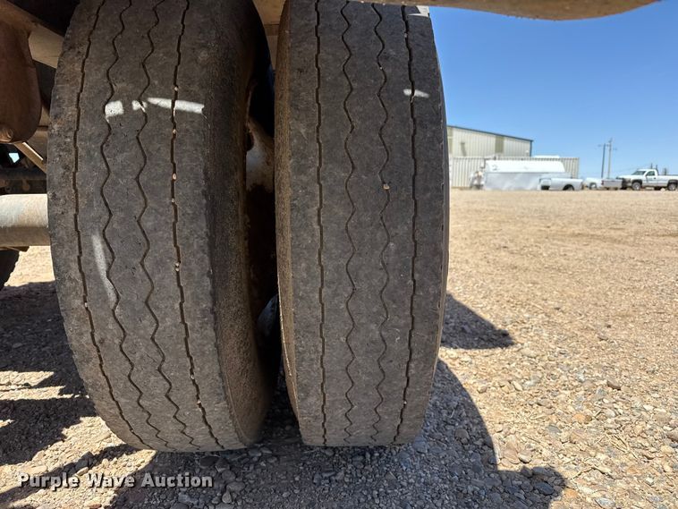image for item FC2310 2007 Side Dump Industries DS39BCH1R2R11 side dump trailer