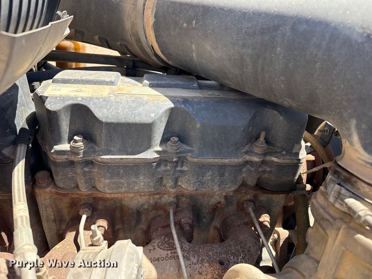 image for item FC2311 2001 Mack CH613 semi truck