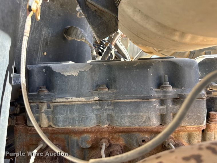 image for item FC2311 2001 Mack CH613 semi truck