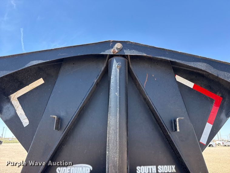 image for item FC2312 2012 Side Dump Industries DS39BAH1R2R11 side dump trailer