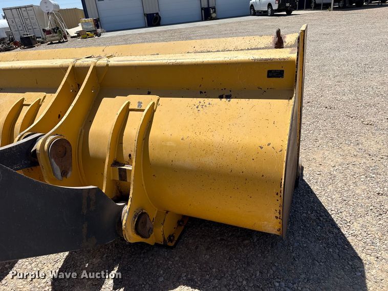 image for item FC2314 2015 John Deere 724K high lift wheel loader