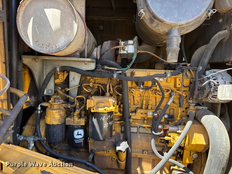 image for item FC2314 2015 John Deere 724K high lift wheel loader
