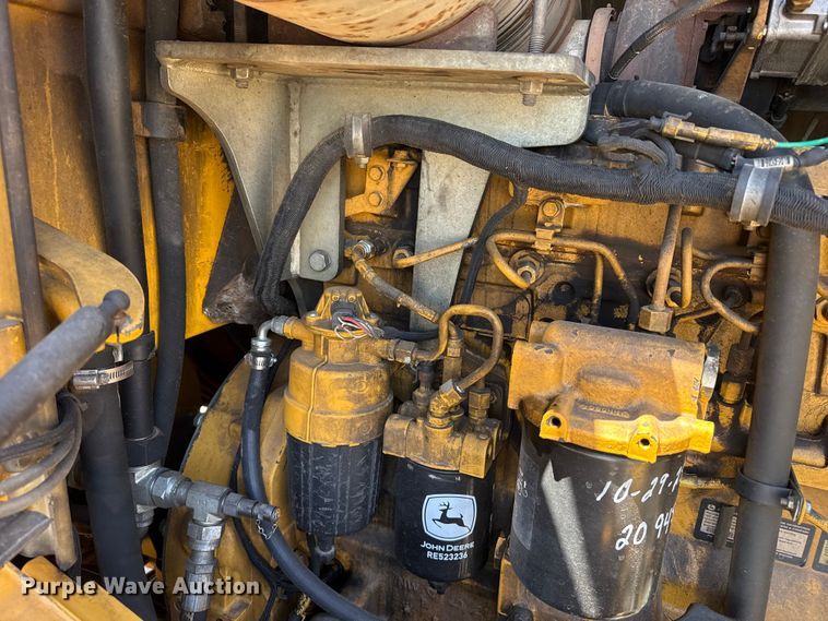 image for item FC2314 2015 John Deere 724K high lift wheel loader