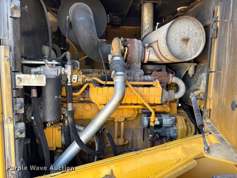 image for item FC2314 2015 John Deere 724K high lift wheel loader